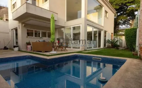 Sobrado com 3 Quartos para alugar, 250m² no Butantã, São Paulo