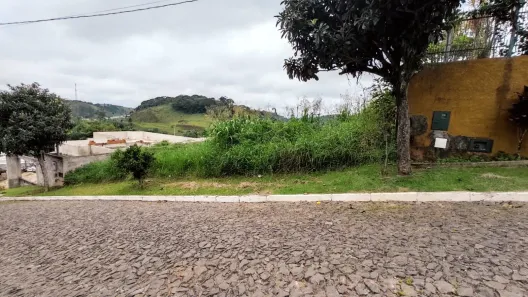 Lote/Terreno à venda, 1226m² no Santa Cruz, Juiz de Fora