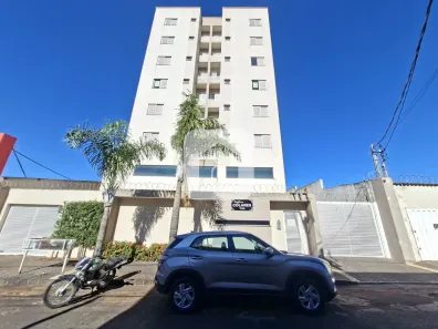 Apartamento com 2 Quartos para alugar, 68m² no Brasil, Uberlândia