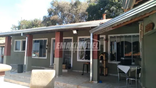 Fazenda/Sítio com 3 Quartos à venda, 2247m² no Colinas I, Araçoiaba da Serra