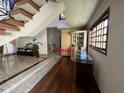 Sobrado com 4 Quartos à venda, 412m² no Jardim Itatiaia 1, Londrina