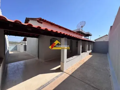Casa com 3 Quartos para alugar, 120m² no Morada Nova, Divinópolis