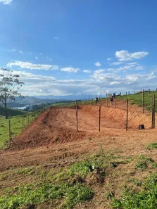 Lote/Terreno à venda, 600m² no Centro, Igaratá