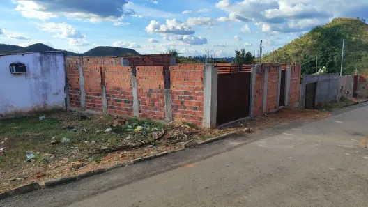Casa com 2 Quartos à venda, 270m² no Vale do Amanhecer, Brasília
