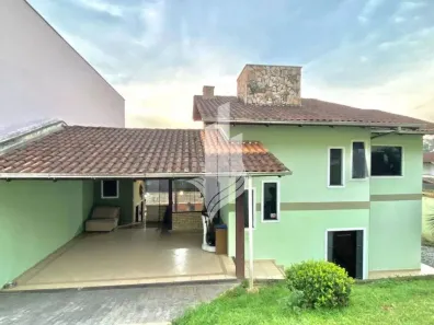 Casa com 3 Quartos à venda, 220m² no Escola Agrícola, Blumenau