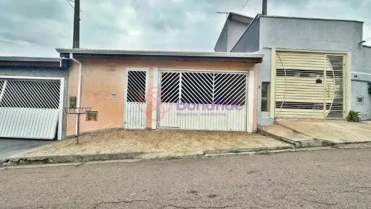 Casa com 2 Quartos à venda, 107m² no Tulipas, Jundiaí