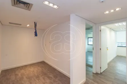 Sala Comercial para alugar, 174m² no Indianópolis, São Paulo