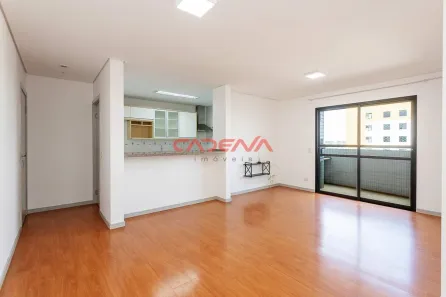 Apartamento com 3 Quartos para alugar, 94m² no Centro, Curitiba
