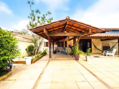 Casa com 3 Quartos à venda, 250m² no Itaipu, Niterói