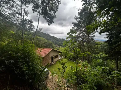 Casa com 3 Quartos à venda, 185m² no Itaipava, Petrópolis