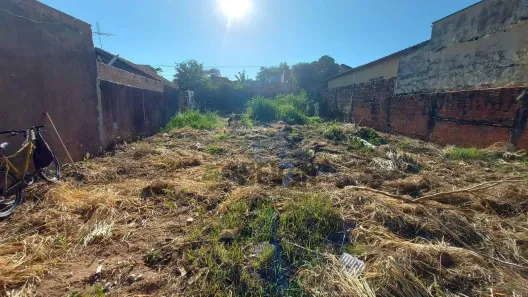 Lote/Terreno à venda, 330m² no Vila Ipiranga, Bauru