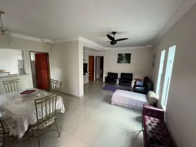 Casa com 5 Quartos para alugar, 200m² no Jardim Terras de São João, Jacareí