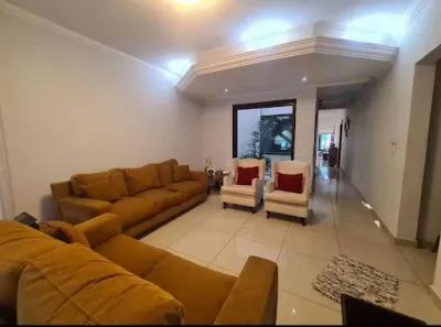 Casa com 3 Quartos à venda, 250m² no Iporanga, Sorocaba