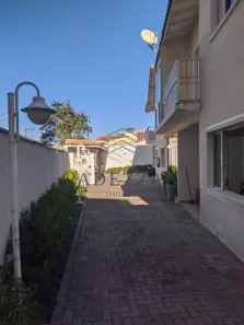 Casa de Condomínio com 2 Quartos à venda, 92m² no Jardim Maria Rosa, Taboão da Serra