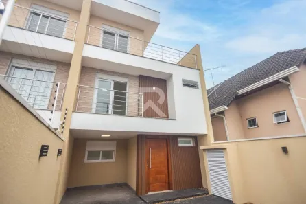 Casa com 3 Quartos à venda, 179m² no Santo Inácio, Curitiba