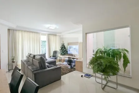 Casa com 3 Quartos à venda, 203m² no Baeta Neves, São Bernardo do Campo