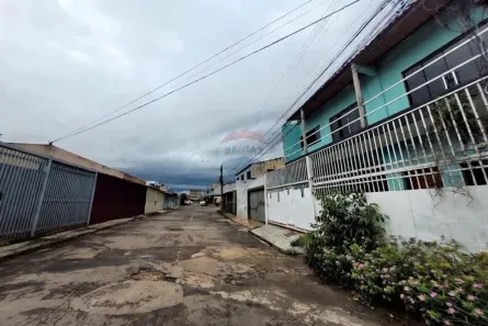 Sobrado com 4 Quartos à venda, 300m² no Ceilândia Sul, Brasília