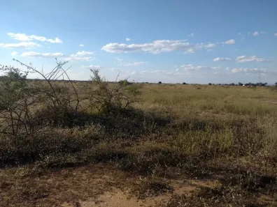 Casa com 1 Quarto à venda, 180000m² no Área Rural de Janaúba, Janaúba