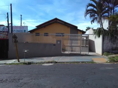 Imóvel Comercial à venda, 155m² no Jardim Santa Clara (Vila Xavier), Araraquara