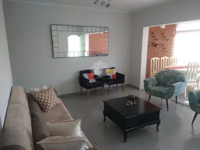 Sobrado com 4 Quartos para alugar, 261m² no Jardim Brasil, Atibaia