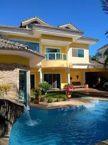 Casa de Condomínio com 4 Quartos à venda, 360m² no Vargem Grande, Rio de Janeiro