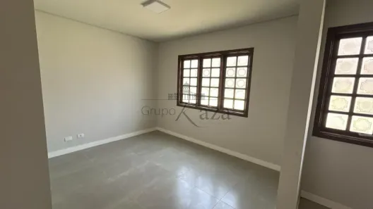 Casa de Condomínio com 3 Quartos à venda, 114m² no Jardim Califórnia, Jacareí