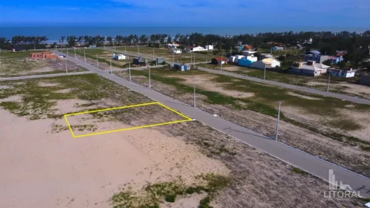 Lote/Terreno à venda, 300m² no , Balneário Gaivota