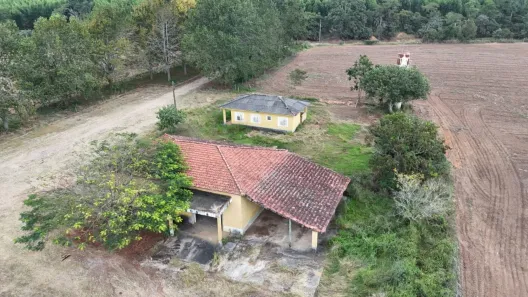 Fazenda/Sítio com 2 Quartos à venda, 90m² no Área Rural de Itapetininga, Itapetininga