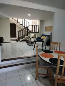 Casa com 5 Quartos à venda, 200m² no Estreito, Florianópolis