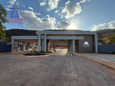 Lote/Terreno à venda, 243m² no Ibituruna, Montes Claros