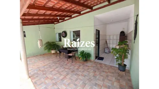 Casa com 3 Quartos à venda, 212m² no Santa Mônica, Uberlândia