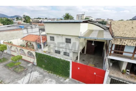 Galpão/Depósito/Armazém à venda, 576m² no Bento Ribeiro, Rio de Janeiro