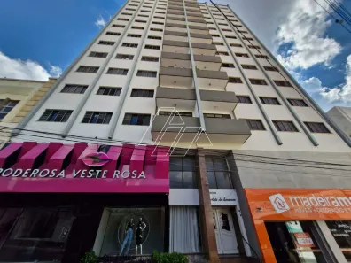 Apartamento com 4 Quartos para alugar, 115m² no Centro, Marília