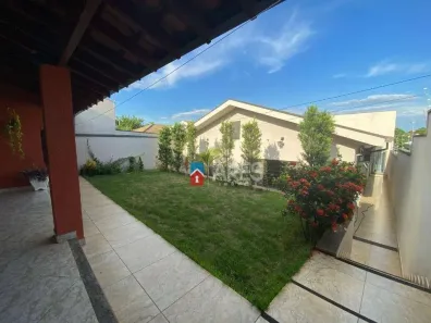 Casa com 3 Quartos para alugar, 177m² no Jardim Ipiranga, Americana