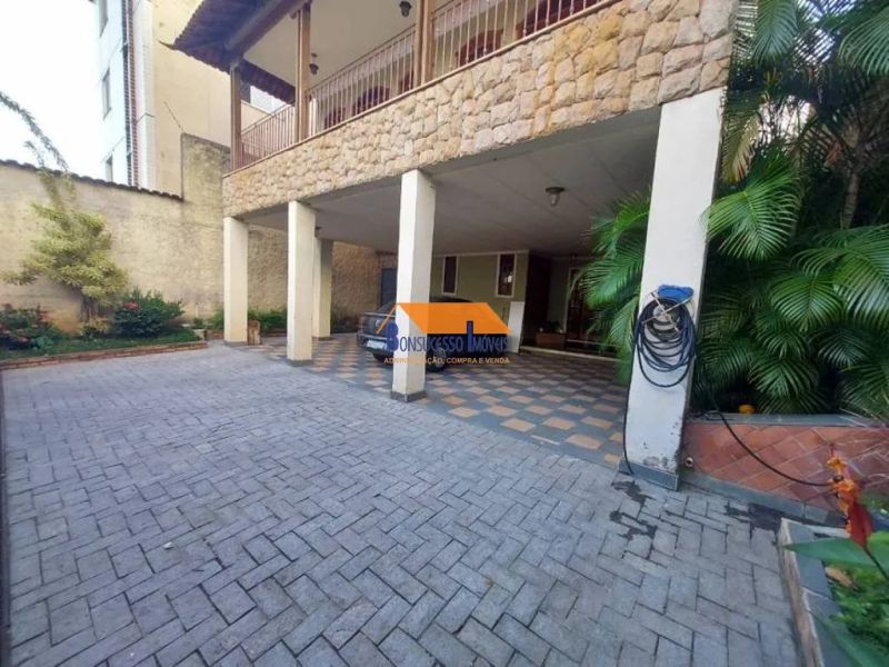 Casa com 5 quartos — Maria Virgínia, Belo Horizonte