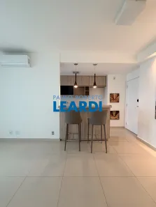 Apartamento com 3 Quartos para alugar, 69m² no Vila Anastácio, São Paulo