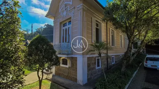Casa com 6 Quartos à venda, 75m² no Centro, Petrópolis
