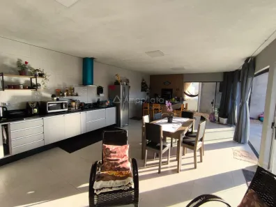 Casa com 3 Quartos à venda, 192m² no Canguiri, Colombo