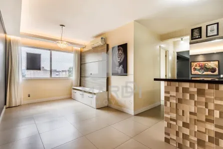 Apartamento com 2 Quartos à venda, 69m² no Vila Ipiranga, Porto Alegre