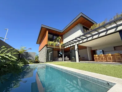 Casa com 4 Quartos à venda, 474m² no Lagoa da Conceição, Florianópolis