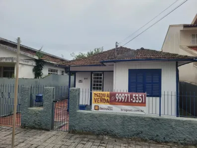 Casa com 4 Quartos à venda, 214m² no Balneário, Florianópolis