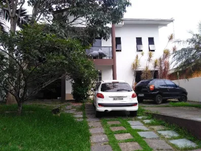 Casa com 4 Quartos à venda, 250m² no Centro, Camboriú