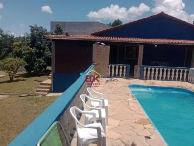 Fazenda/Sítio com 3 Quartos à venda, 200m² no Vila Velha II, Taubaté