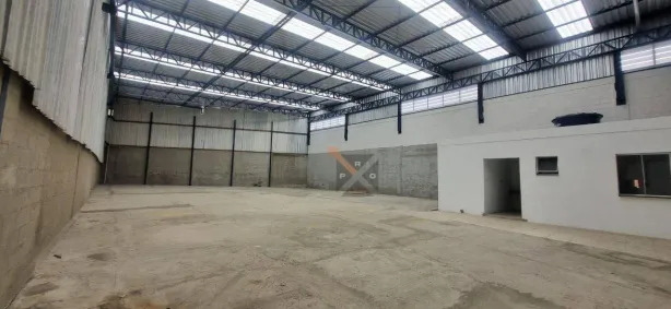 Galpão/Depósito/Armazém para alugar, 500m² no Parque João Ramalho, Santo André