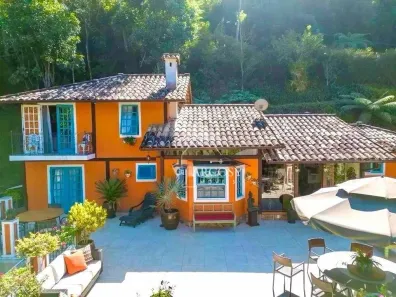 Casa de Condomínio com 3 Quartos à venda, 300m² no Araras, Petrópolis
