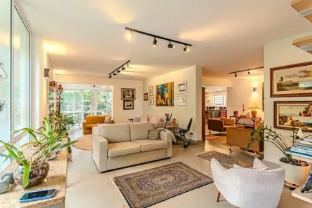Casa com 5 Quartos à venda, 271m² no Pacaembu, São Paulo
