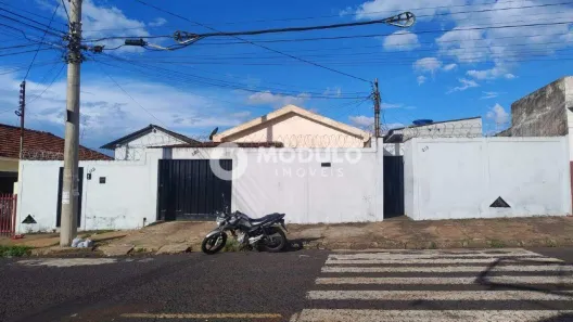 Casa com 4 Quartos à venda, 163m² no Osvaldo Rezende, Uberlândia