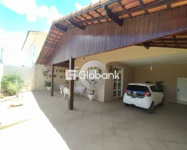 Casa com 5 Quartos à venda, 360m² no Vila Mauricéia, Montes Claros