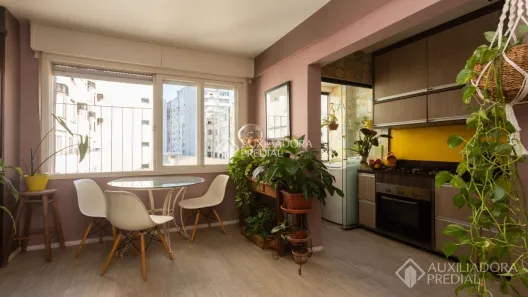 Apartamento com 2 Quartos à venda, 45m² no Centro Histórico, Porto Alegre