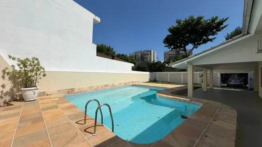 Casa de Condomínio com 5 Quartos para alugar, 470m² no Barra da Tijuca, Rio de Janeiro